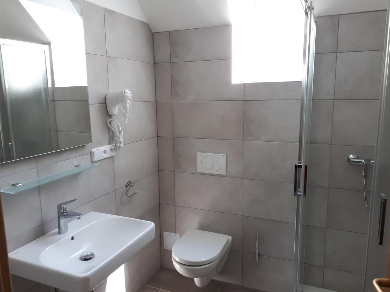 Penzion Nad Oborou Hradec Králové Exterior foto